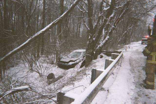 Snowy day MVA  Rt. 322 west