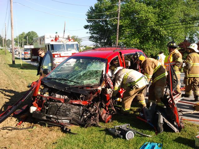 Morning Accident With Entrapment - Honey Brook Fire Company