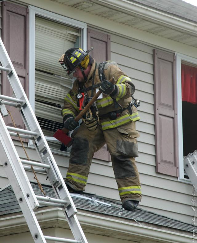 Dwelling Fire In Caernarvon Berks - Honey Brook Fire Company